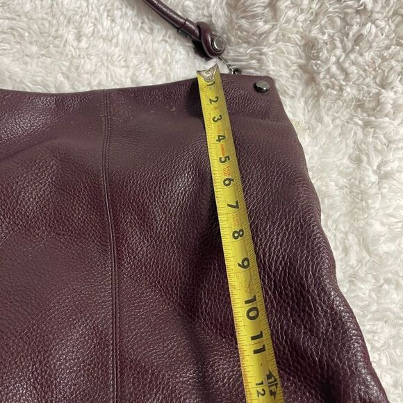 Vince Camuto pebble leather deep purple Hobo shoulder bag silver tone hardwares - Picture 7 of 15